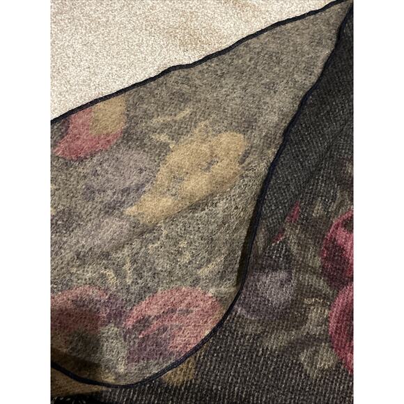 Vintage Saldarini luxury scarf / wrap mohair blend Italian Floral Fringed - Picture 9 of 12